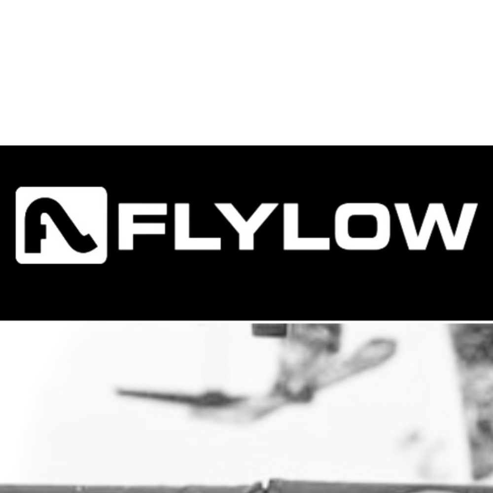 FLYLOW | L | Men’s Minimalist Lightweight Nylon Zip Ski Snowboard Snow Jacket